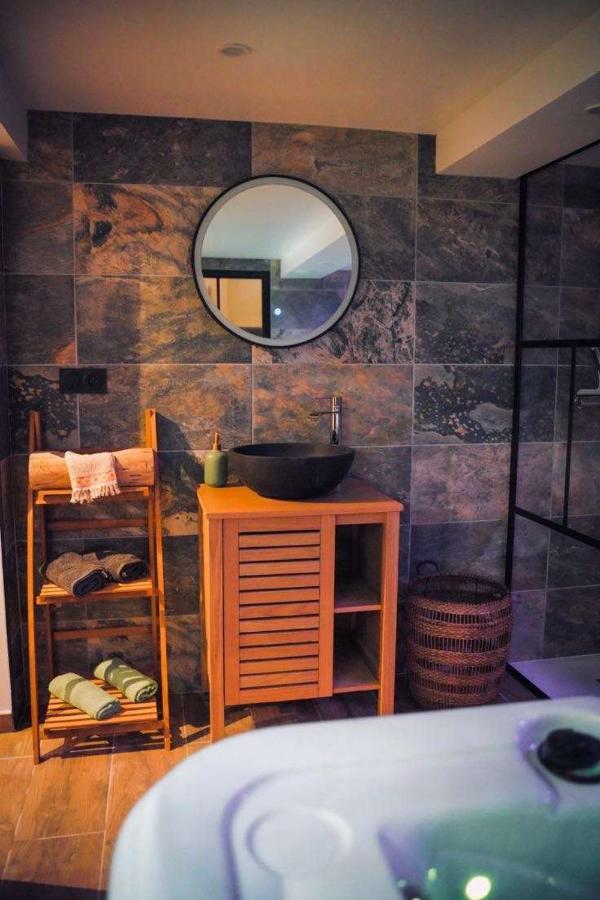 شقة Nuit De La Sagesse "Jacuzzi Terrasse Et Parking Prive" روان المظهر الخارجي الصورة