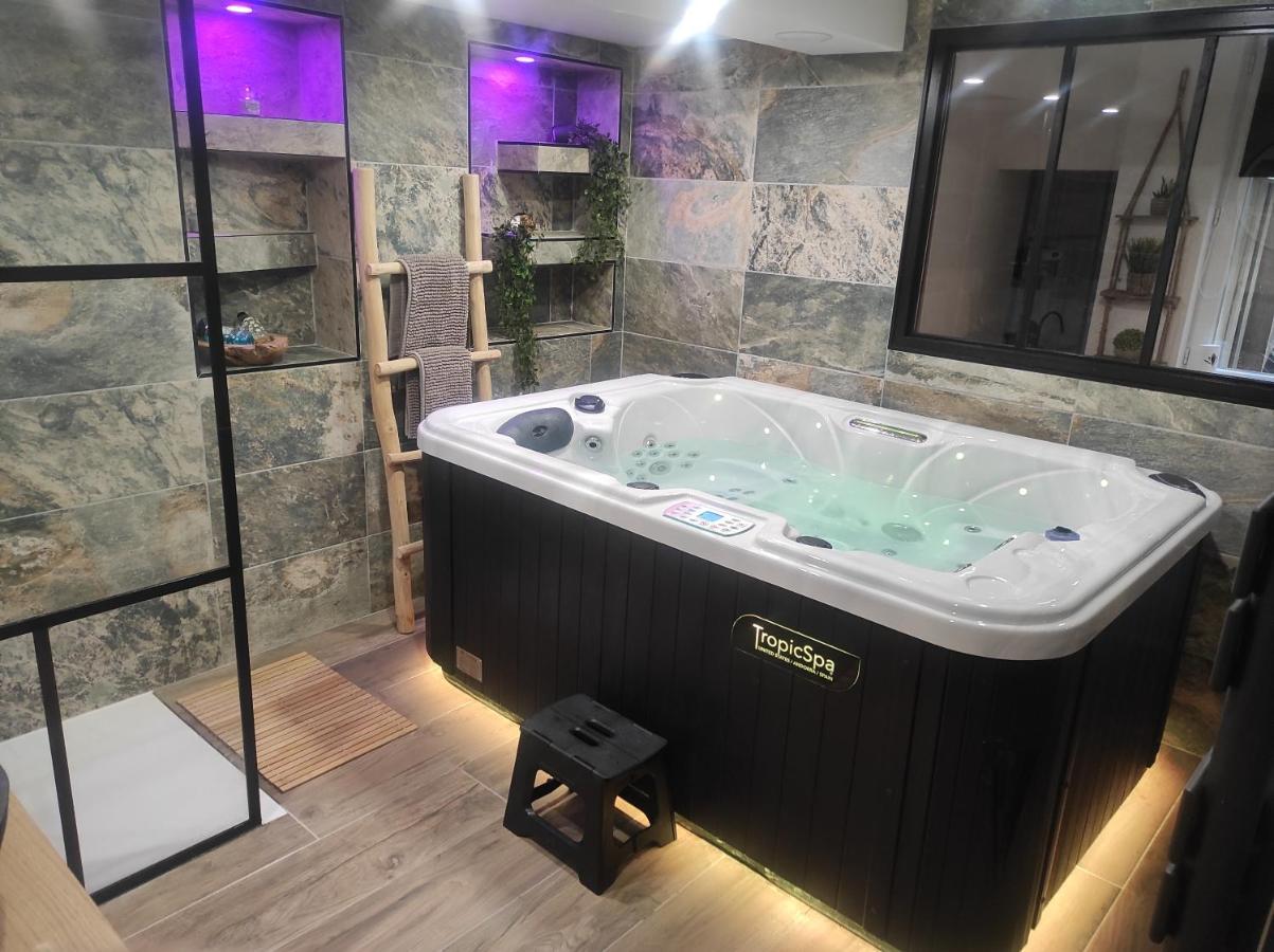 شقة Nuit De La Sagesse "Jacuzzi Terrasse Et Parking Prive" روان المظهر الخارجي الصورة